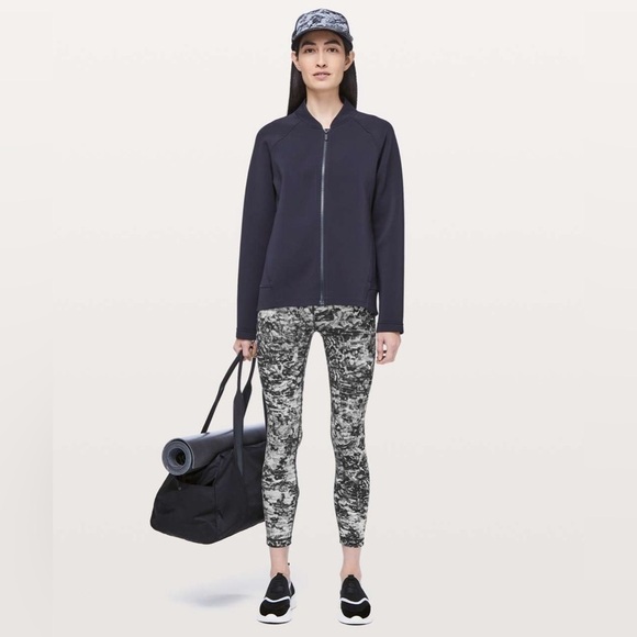 Lululemon Wunder Under High-Rise 7/8 Tight *Full-On Luxtreme 25" women’s size 6 - Picture 2 of 11